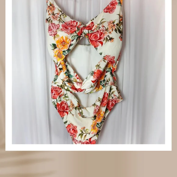 White & floral one-piece swimsuit by CUPSHE in size XL - Picture 2 of 16